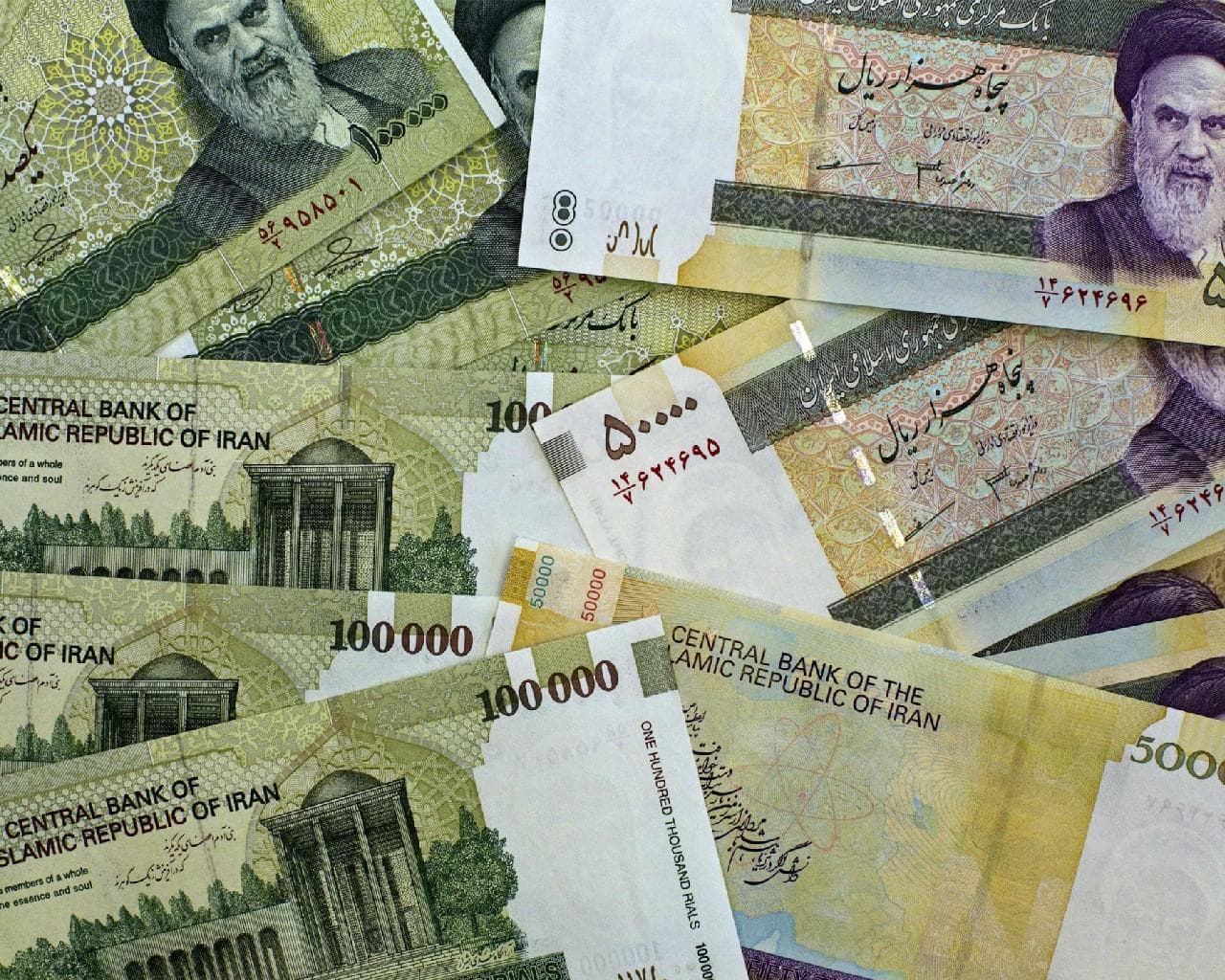 درآمد کافی‌نت چقدر است؟ بررسی عوامل مؤثر بر درآمد کافی‌نت در ایران